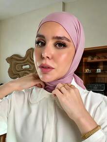 1pc Instant Triangle Hijab One-Piece Tie Headscarf, Quick Wrap Non-Slip, No Underscarf No Folding, Suitable For Daily Wear, Prayer And Travel - Baby Pink - View 4