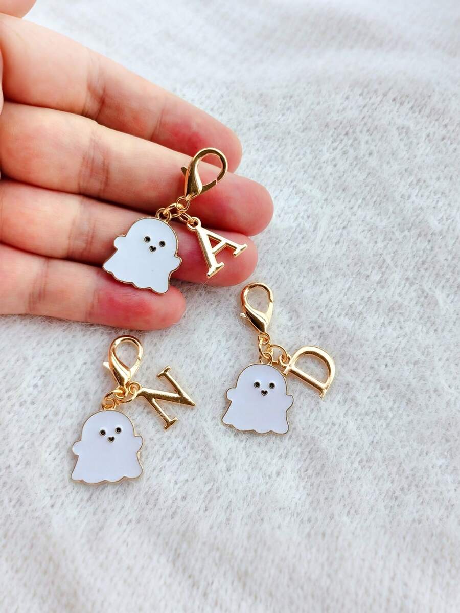 1Pc Mini Zinc Alloy Ghost Keychain, Cute Halloween Enamel Charm, White Ghost & Letter Pendant, Spooky Style, Bag Charm, Gift, Holiday Decor - Multicolor - View 1