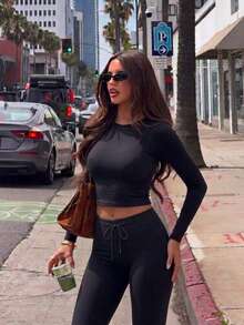 Autumn/Winter Women's Fashion Cropped Long Sleeve Top & Slim Fit Tie-Up Flare Leggings 2 Pieces Sports Set - Black - View 4
