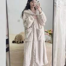1pc Women's Comfortable Coral Fleece Hooded Robe, Extra Long Wearable Blanket, Plus Size Thick Warm Bathrobe, Winter Home Essential, Soft Warm Loungewear With Pockets, Machine Washable - Multicolor - View 12
