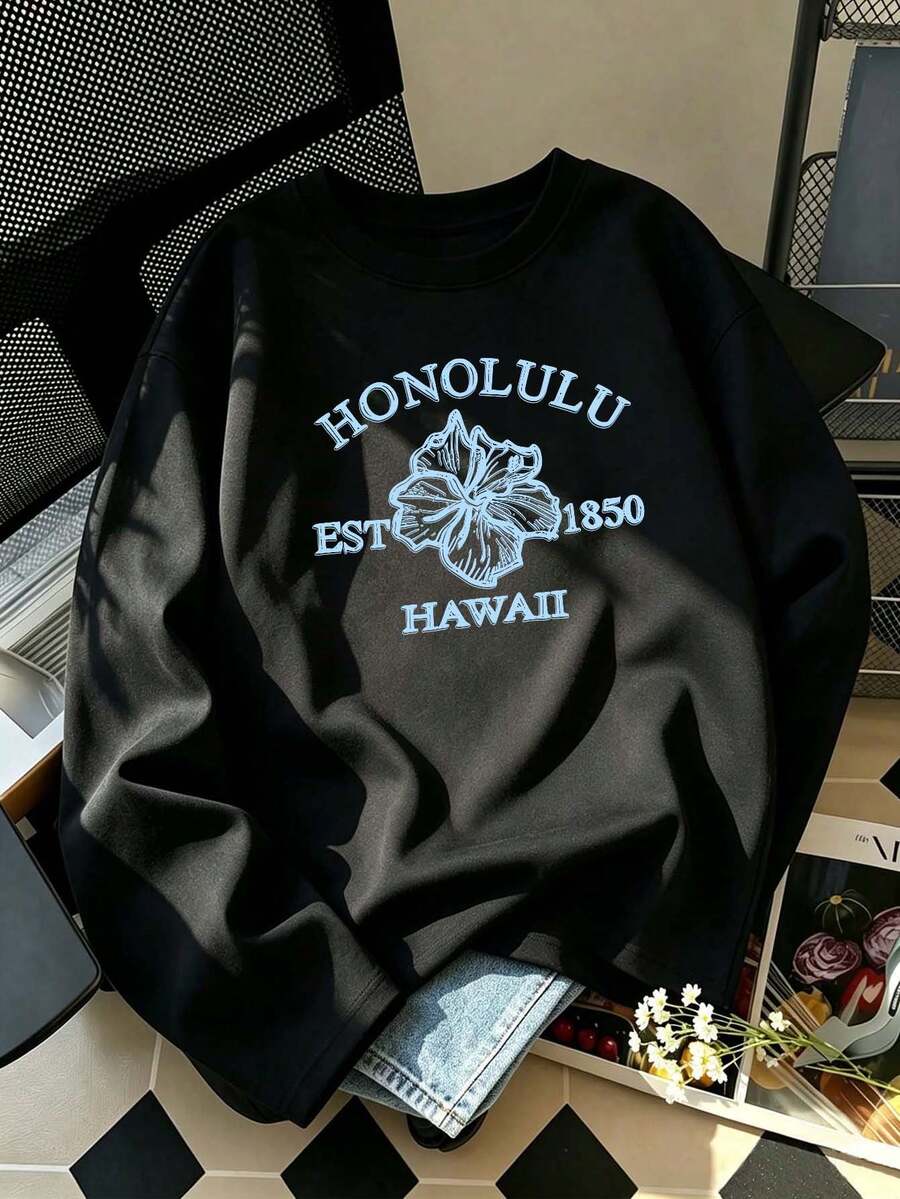 Vintage Hawaiian Honolulu Print Long Sleeve T-Shirt, Hibiscus Retro Pattern Casual Crew Neck Women's Long Sleeve Top - Black - View 1