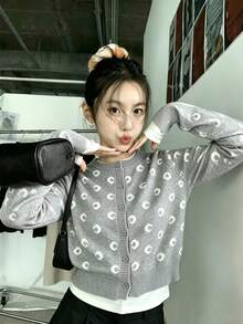 Women's Gray Long Sleeve Round Neck Cardigan, Crescent Moon Pattern, Ribbed Knit Detail, Regular Length, Slightly Elastic Fabric, Autumn/Winter Essential. Daily Atmosphere Outfit, Popular Korean Style Top, Women's Knit Cardigan, Spring/Autumn Style, Exquisite Korean Style, Gray Crescent Moon Pattern, Short Fit, Round Neck Button-Down Long Sleeve Knit Outerwear - Grey - View 5
