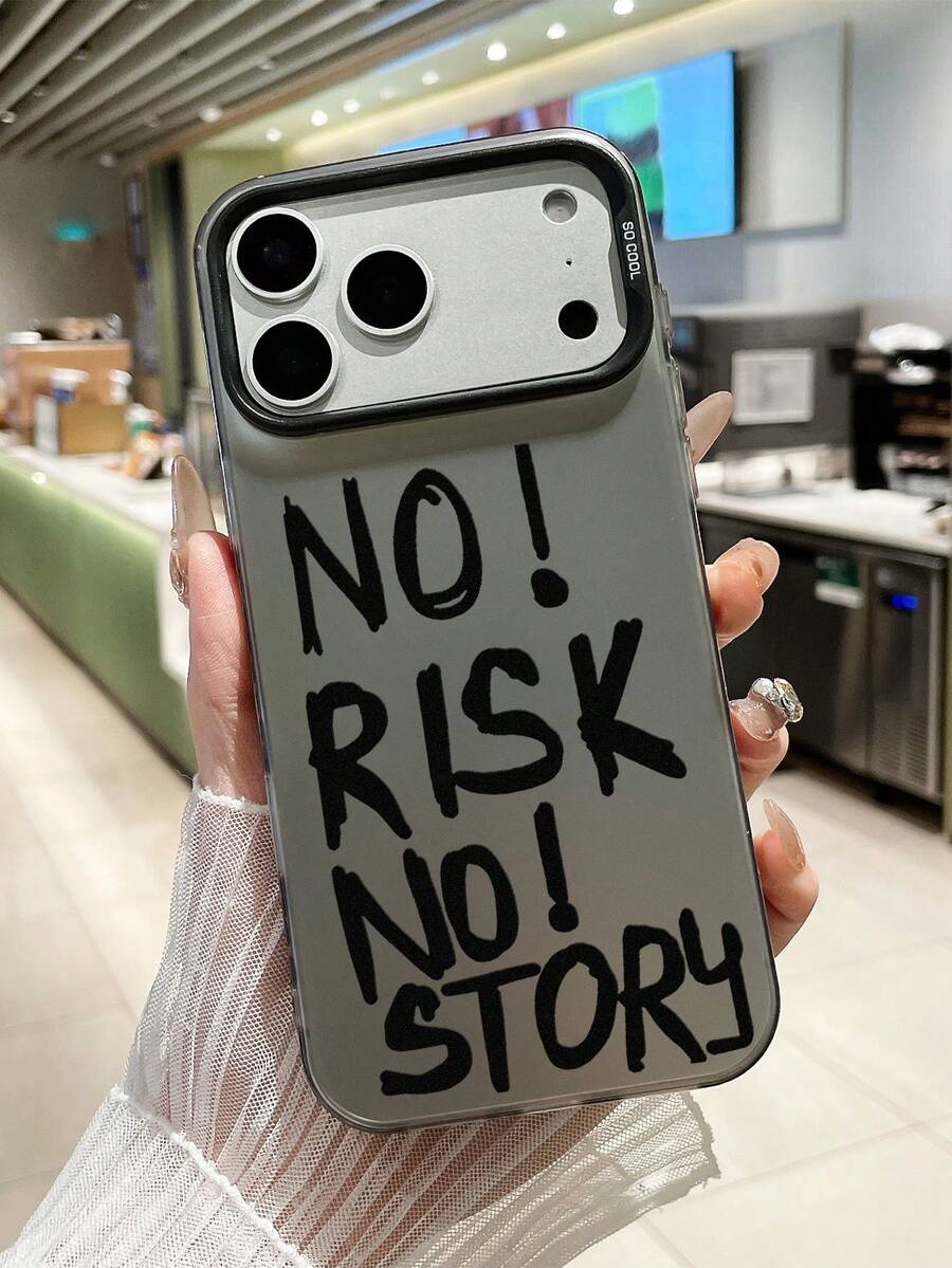 1件 NO!RISK NO!STORY 英文字手機殼,銀灰色背景搭配個性化勵志文字印花,黑色邊框凸起鏡頭全包防摔軟背硬殼,適用於情人節、復活節、母親節、感恩節、聖誕節、新年、生日、開學季等多種場合的禮物選擇;相容 iPhone 手機殼與 Galaxy 手機殼 - 黑色 - 查看 1