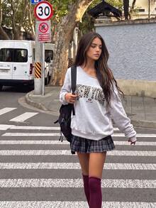 Women Y2K Grey Asymmetric Neck Leopard Letter Graphic Oversized Sweatshirt, Casual Long Sleeve Autumn Pullover - Grey - View 4