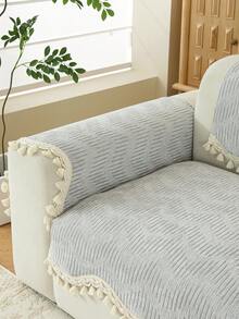 ZXZGM 1 pièce Housse de canapé en chenille à texture verticale, housse de canapé de luxe moderne, toutes saisons, jeté de canapé avec bordure à franges, fond antidérapant lavable en machine, anti-griffures pour animaux de compagnie, coussin de canapé durable et anti-poussière, housse de canapé en L 1-4 places, style minimaliste crème, protecteur de canapé universel pour salon, chambre à coucher, extérieur, housse de canapé, housse de canapé - Gris pâle - Voir 7