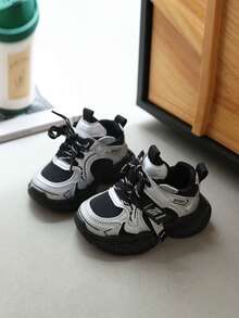 Children's Black & White Colorblock Mesh Breathable Durable Leather Anti-Slip Shock-Absorbing Anti-Collision Wide Round Toe Hook & Loop Thick Sole Sports Chunky Sneakers, Kindergarten & Primary School Spring/Summer Versatile Dirt-Resistant Non-Stuffy - Black - View 2
