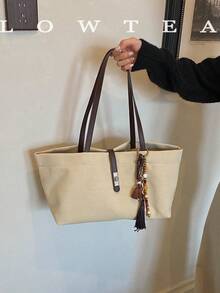 low tea 1pc Minimalist Square Canvas Shoulder Bag Suitable For Commuting, Shopping, Etc. (With Pendant) - White - View 2