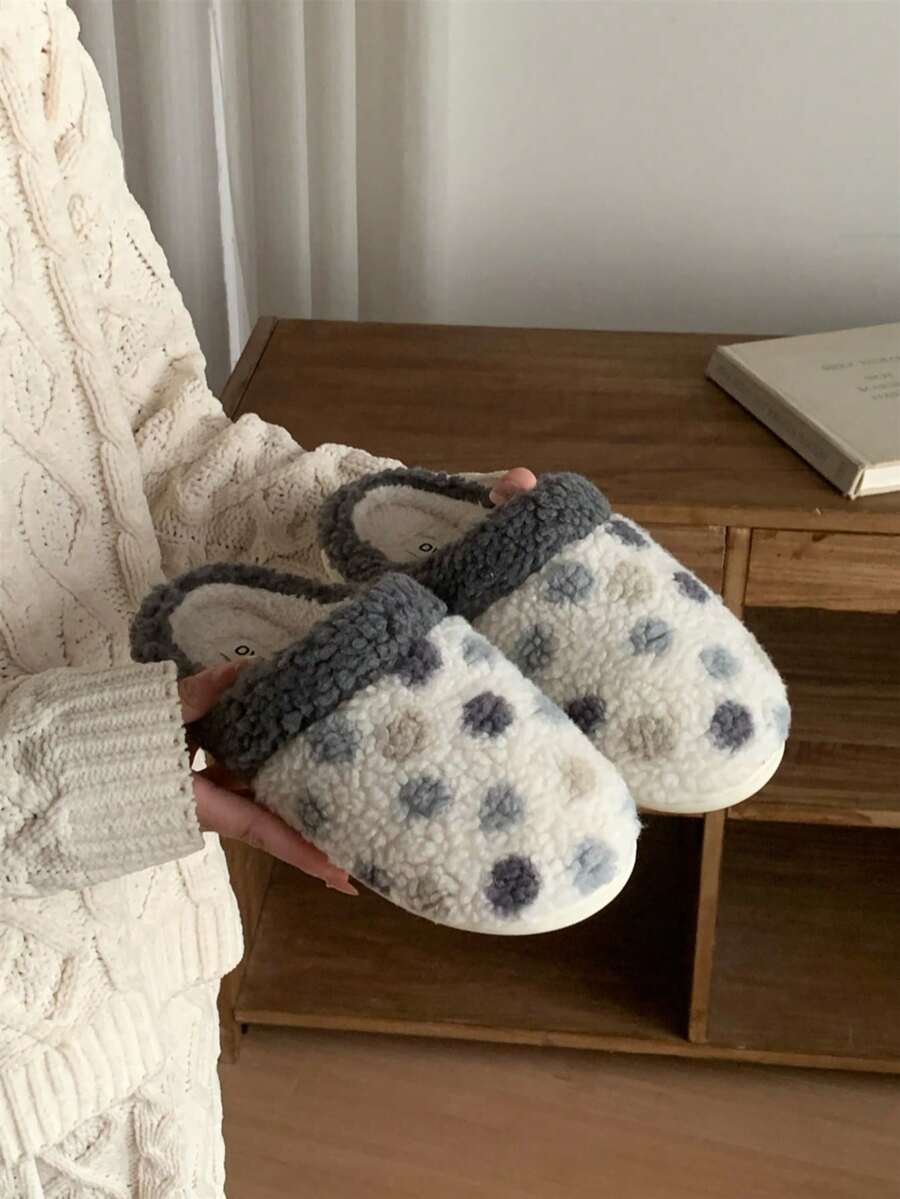 XIXITIAO Polka Dot Closed‑Toe Warm Slippers, Cute Soft‑Sole Home Slippers - White - View 1