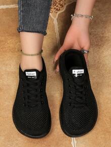 Sepatu Atletik Wanita dengan Kotak Jari Kaki Lebar, Tali Depan, Jaring Berongga Bernapas, Cocok untuk Aktivitas Luar Ruangan, Kasual, Olahraga, Perjalanan, Serbaguna - Hitam - View 6