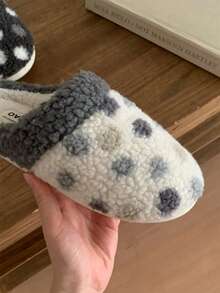XIXITIAO Polka Dot Closed‑Toe Warm Slippers, Cute Soft‑Sole Home Slippers - White - View 3