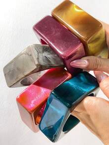 European And American Style Exaggerated Wide Resin Bracelet, Pearlescent Iridescent Marbled Texture Square And Round Vintage Accessory Bangle - Multicolor - View 5
