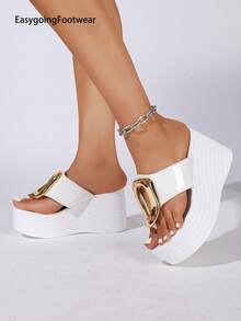 Sandal wedges wanita musim panas dengan gesper logam dan tali jari kaki, sol tebal yang menambah tinggi, ringan, dan lembut, serbaguna untuk dipakai di luar ruangan, liburan, dan perjalanan. - Putih - View 5