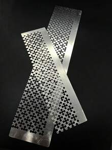 Silver Metal Plum Blossom Round Hole Diamond Painting Ruler, Small And Large Sizes Available, Stainless Steel Handmade Ruler, Stainless Steel Precision Positioning Tool, Hard Texture, Deformation-Resistant, Wear-Resistant, Reusable Multiple Times - View 4