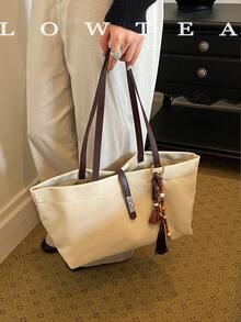 low tea 1pc Minimalist Square Canvas Shoulder Bag Suitable For Commuting, Shopping, Etc. (With Pendant) - White - View 7