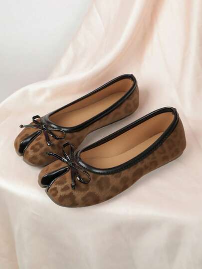 Sepatu Pig Trotter 2026 Musim Semi/Musim Gugur Sepatu Split Toe Baru Wanita Musim Panas Sepatu Balet Low-Cut Sepatu Tapak Kuda Slip-On Fashion Low-Cut Sepatu Nenek