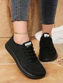 Sepatu Atletik Wanita dengan Kotak Jari Kaki Lebar, Tali Depan, Jaring Berongga Bernapas, Cocok untuk Aktivitas Luar Ruangan, Kasual, Olahraga, Perjalanan, Serbaguna - Hitam - View 3