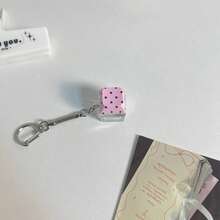 1 buah Gantungan Kunci Penghilang Stres Motif Polkadot Merah Muda Bergaya Keyboard, Mainan Ujung Jari Kreatif, Aksesori Meja, Saklar Keyboard Mekanik, Gantungan Kunci, Mainan Penghilang Stres, Liontin Tema Keyboard, Aksesori Ransel, Cocok untuk Kunci, Tas, Tempat Kartu, dan Kantong Penyimpanan - MultiWarna - View 16