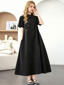 Gaun Panjang Cheongsam Gaya Cina untuk Wanita, Lengan Pendek, Kancing Katak, Kerah Tegak, Potongan Longgar, Gaun Panjang dengan Kantong - Hitam - View 5