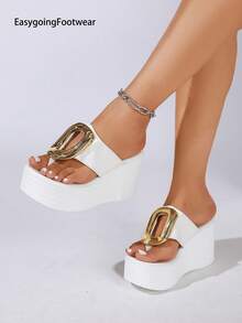 Sandal wedges wanita musim panas dengan gesper logam dan tali jari kaki, sol tebal yang menambah tinggi, ringan, dan lembut, serbaguna untuk dipakai di luar ruangan, liburan, dan perjalanan. - Putih - View 7
