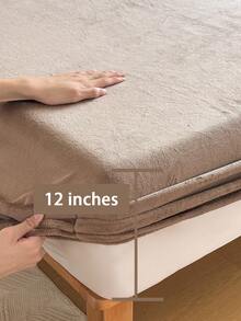 1pc Velvet Fitted Sheet, Warm And Soft, Solid Color Flannel Fabric, Suitable For King, Queen, Full And Twin Size Beds. Luxurious Ultra Soft Comfortable Fitted Sheet, 11.8 Inch Deep Pocket Design, Suitable For Autumn, Winter And Spring. Pillowcases Not Included, Fitted Sheet Only, Dust-Proof And Non-Slip, Machine Washable, Ideal Gift Choice For Bedding. Suitable For Twin, Full, King And Queen Size Beds. Mattress Cover Is Machine Washable. - Brown - View 7