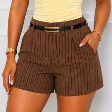 Short de Alfaiataria Risca Giz com Cinto Feminino - Marrom. - Visão 1