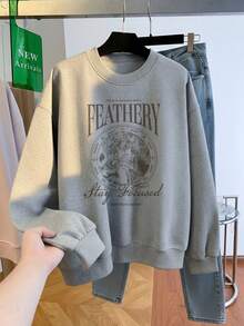 American Vintage FEATHERY Angel Badge Print Heather Grey Crew Neck Sweatshirt, Oversized Loose Drop Shoulder Casual Pullover Top For Autumn/Winter - Light Grey - View 3