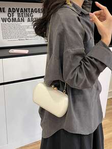 極簡輕奢優雅方盒手拿包 素色啞光金雙球形鎖扣 金屬鏈條單肩斜跨包 - 白色 - 查看 5