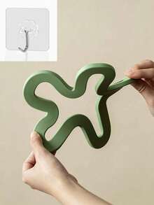 1pc Modern Style Silicone Hollow Flower-Shaped Heat-Resistant Mat, Stackable With Metal Storage Rack, Non-Slip Table Mat Pot Holder, Suitable For Home Kitchen, Dining Table, Family Dinner, Holiday Party, All Seasons - View 12