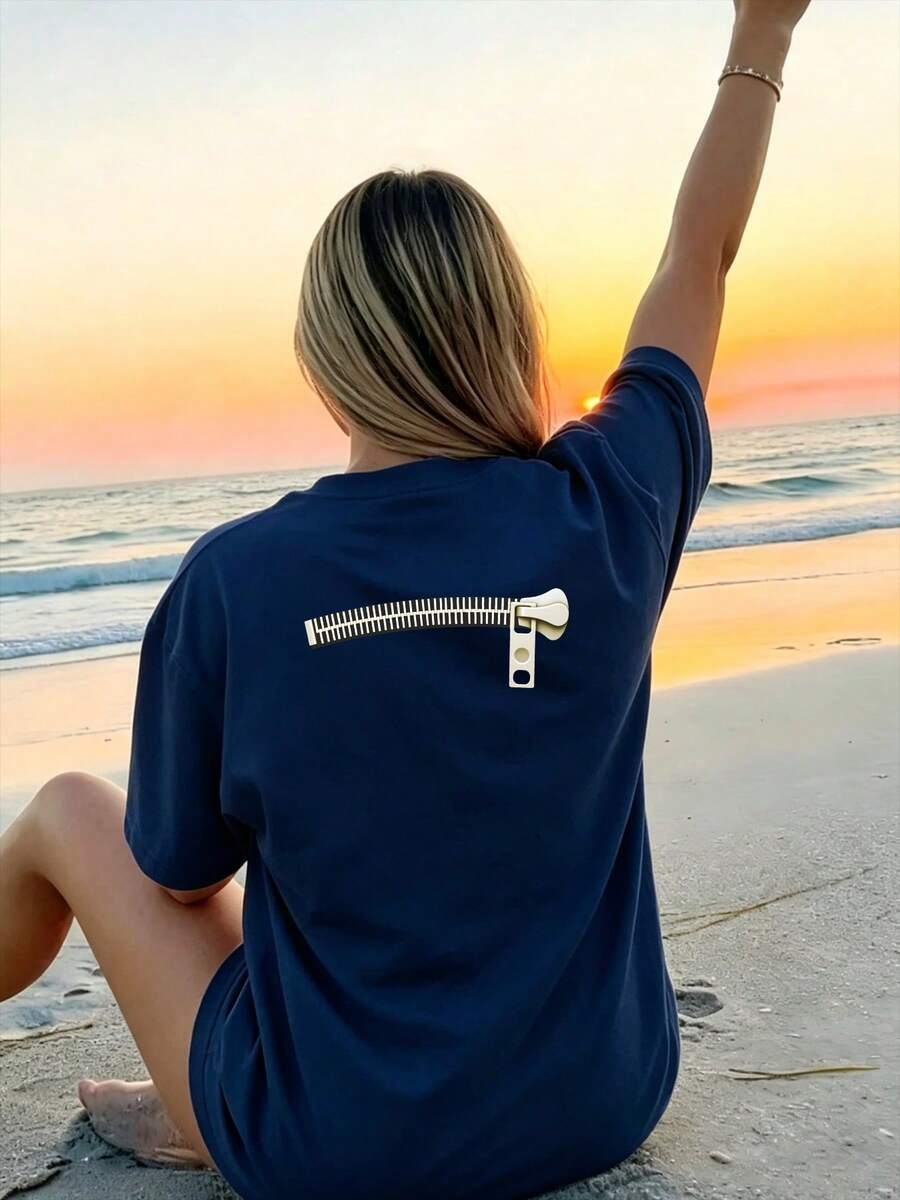 Stylish And Casual White Women's T-Shirt With Zipper – The Loose Fit Is Ideal For Summer Days At The Beach, Lightweight And Breathable. - Navy Color - View 1