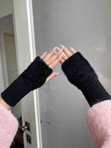 1/2 Pairs Autumn/Winter Half-Finger Knitted Gloves, Suitable For Students, Office And Writing, Warm And Cold-Resistant, Women's Touchscreen Gloves - Multicolor - View 11