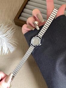 小圓灰色錶盤可調節竹紋銀色錶帶復古精緻女款腕錶經典配件石英錶 生日節日禮物 - 銀色 - 查看 2