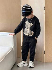 2件套男童1-6岁春秋季圆领长袖黑色修身针织贴花小熊卫衣上衣和格子拼接休闲裤套装 - 黑色 - 查看 2