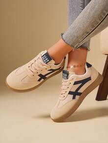 PWIIMG Khaki Color Block Sneakers, Low-Top Lace-Up Skate Shoes, Retro Striped Versatile Casual Sports Shoes For Office And Vacation - Khaki - View 2