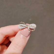 11pcs Cross-Border Anti-Exposure Brooch, High-End Seamless Small Pin For Women, Versatile Elegant Brooch To Fix Clothing And Suit Collar - White - View 10