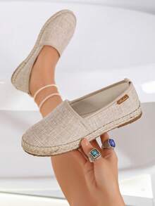 Women's Round Toe Straw Woven Fisherman Shoes, Soft Sole Linen Slip-On Shoes, Vintage Artistic Style, Daily Commute, Spring Autumn - Beige - View 2