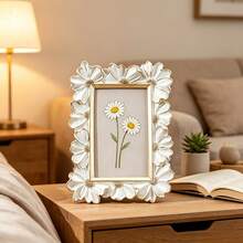 1pc White Photo Frame With Gold Border, Daisy Flower Decorative Frame, Square Desktop Display Frame, Dual-Use Horizontal And Vertical For Home Decor And Photography Props, Floral Frame, Mother's Day Gift, Graduation Gift, Wedding Table Decor, Spring Home Decor - Multicolor - View 4