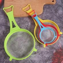 Juego de 4 piezas de filtros de malla fina de plástico, tamizador de harina de soja de grado alimenticio, colador de plástico con asa, tamizador de azúcar glas, colador de té, utensilios de cocina. - 1 - Ver 6