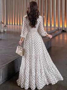 Gaun Wanita Baru Elegan Lengan Panjang dengan Hiasan Ruffle di Bagian Bawah dan Desain Patchwork Motif Polkadot Mewah Warna Putih - Putih - View 3