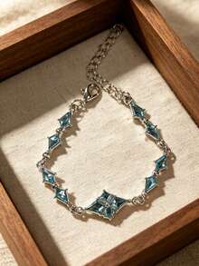 1pc Silver Tone Blue Rhombus Crystal Clover Bracelet, Hypoallergenic Four-Leaf Clover Chain Bracelet, Dainty Stackable Party Jewelry Gift For Women - Blue Crystal Four-leaf Clover Bracelet - View 3