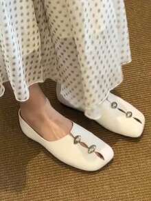 2026 春夏新款女款蝴蝶結裝飾芭蕾平底鞋 - 米色 - 查看 6
