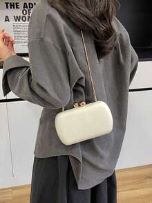 極簡輕奢優雅方盒手拿包 素色啞光金雙球形鎖扣 金屬鏈條單肩斜跨包 - 白色 - 查看 7
