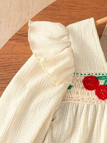 Setelan Atasan Ruffle Bordir Cherry dan Celana Jeans Denim untuk Anak Perempuan, 2 Potongan Pakaian Lucu dengan Rumbai Cherry di Bagian Bawah untuk Musim Semi dan Gugur - MultiWarna - View 5