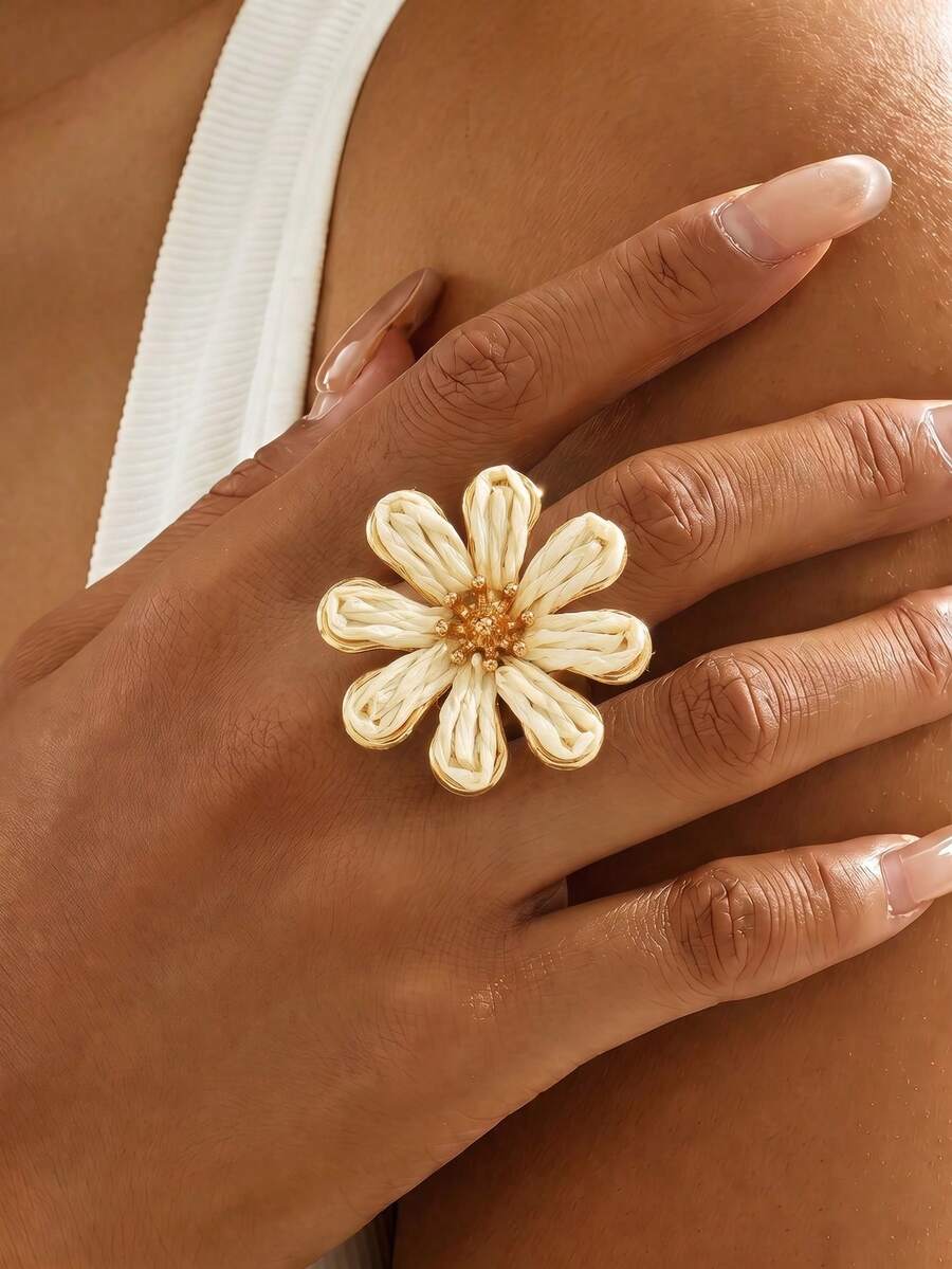 1pc Bohemian Vacation Style Raffia White Flower Ring, Suitable For Women's Beach Outings, Daily Outfit Matching, Versatile Accessory - White - View 1