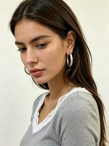 1 Pair Fashionable Personalized Geometric Polka Dot Hoop Earrings Suitable For Women's Daily Commute Wear - Silver - View 2