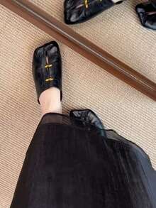 French Square Toe Chunky Heel Pumps Women 2024 New Spring Autumn Versatile Low Vamp Mid Heel Vintage Red Mary Jane Shoes - Black - View 10