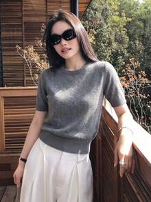 Women's Autumn Korean Casual Grey Round Neck Fitted Short Sleeve Knit Top, Suitable For Casual Holiday Outings, Festivals, Shopping - Grey - View 6