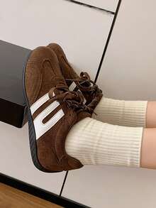 2026 New Women's Flat Lightweight Comfortable Sports Outdoor Casual Running Skate Shoes For Students - Brown - View 4
