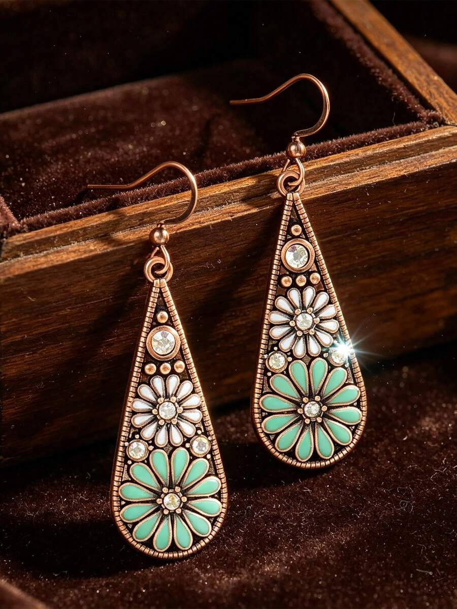 1 Pair Vintage Floral Teardrop Earrings For Women, Bohemian Green Enamel Flower Pendant Earrings, Unique Exaggerated Earrings, Party Holiday Gift Jewelry - Mint Green Vintage Earrings - View 1