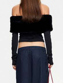Fashion Black Knit Long Sleeve Cold Shoulder Cropped Top With Faux Fur Detail, Creating A Stylish Look - Black - View 11