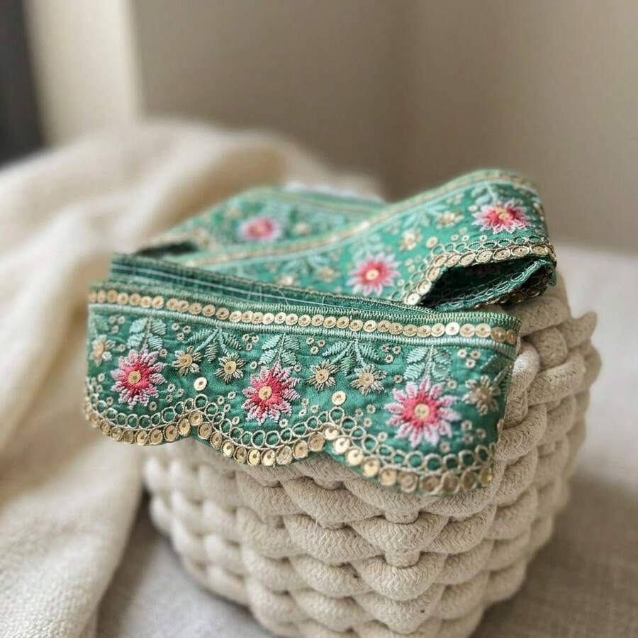 1/5碼 5.5公分寬刺繡亮片蕾絲飾邊－鮮黃、綠、白多色花卉圖案－適用於DIY帽子飾帶、領帶、窗簾裝飾及手工縫製項目